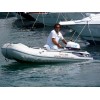 HONDA T35 AE2 - Надуваема ПЕТМЕСТНА моторна рибарска лодка с твърдо АЛУМИНИЕВО дъно и надуваем кил "HONWAVE T35 AE2" с размери 353x170 cm, Товароносимост: 700 кг, Цвят: Светло сив